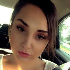 Meet your Posher, Janelle